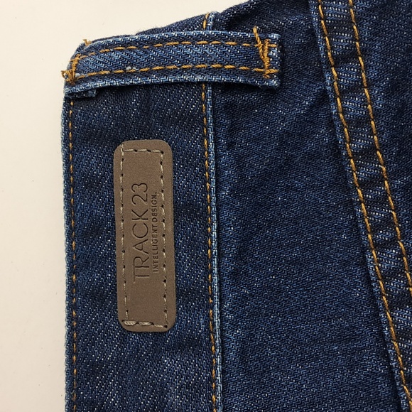 Track 23 Fashion Denim Dark Wash Size 13 Distressed Shorts - Picture 7 of 8